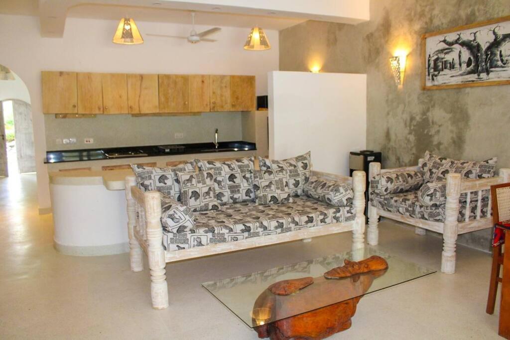 White Villa - Paparemo Beach Watamu Exterior foto
